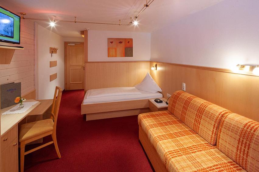 Hotel Alpenblume Damuels Luaran gambar