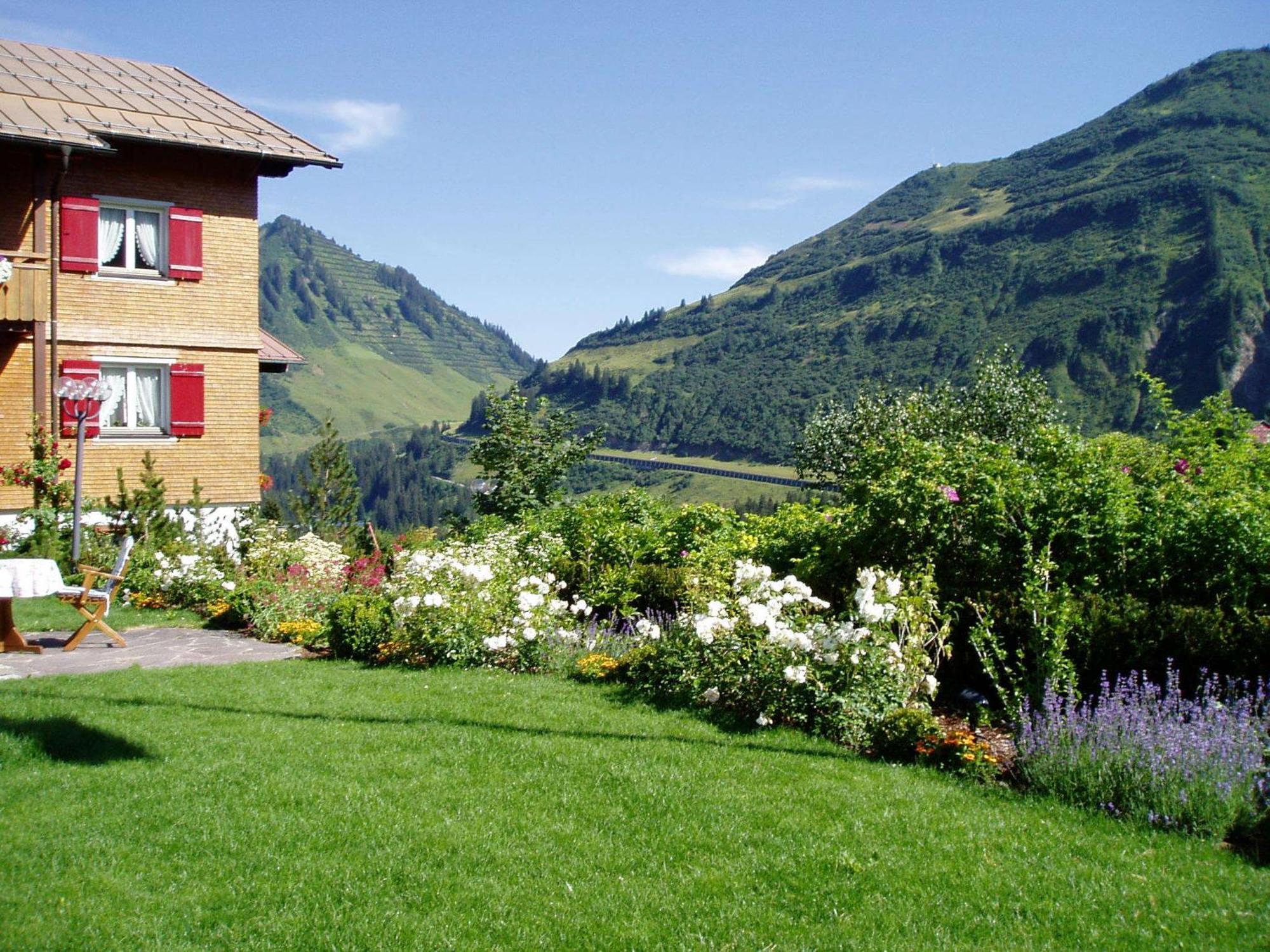 Hotel Alpenblume Damuels Luaran gambar