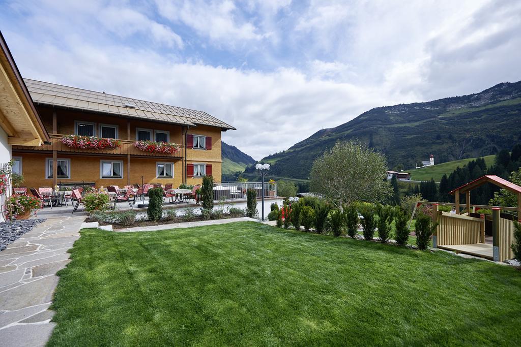 Hotel Alpenblume Damuels Luaran gambar