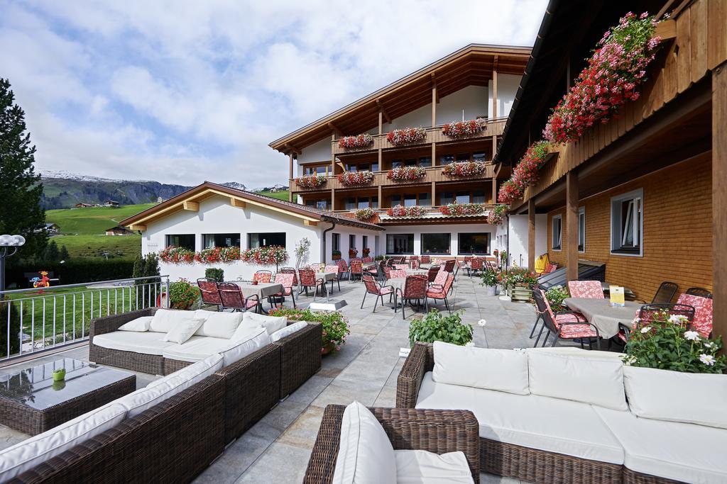 Hotel Alpenblume Damuels Luaran gambar