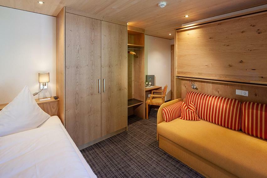 Hotel Alpenblume Damuels Luaran gambar